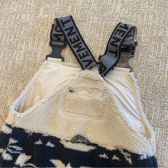 FPMovement Hit the slopes fairisle print fleece Salopette overalls NWT size XS - Picture 8 of 9